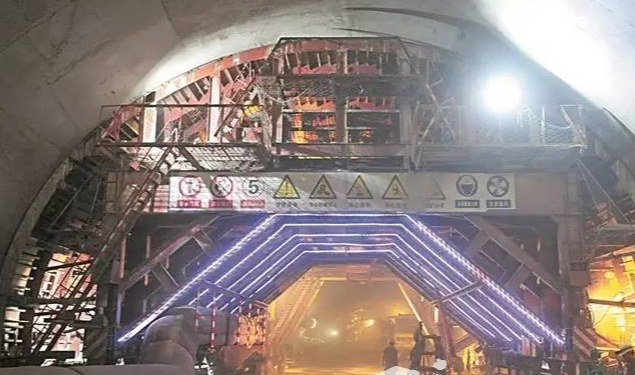 防爆手拉葫蘆為云霧山隧道吊裝防爆供電系統(tǒng)